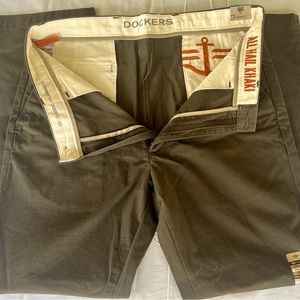 Men’s Dress pants